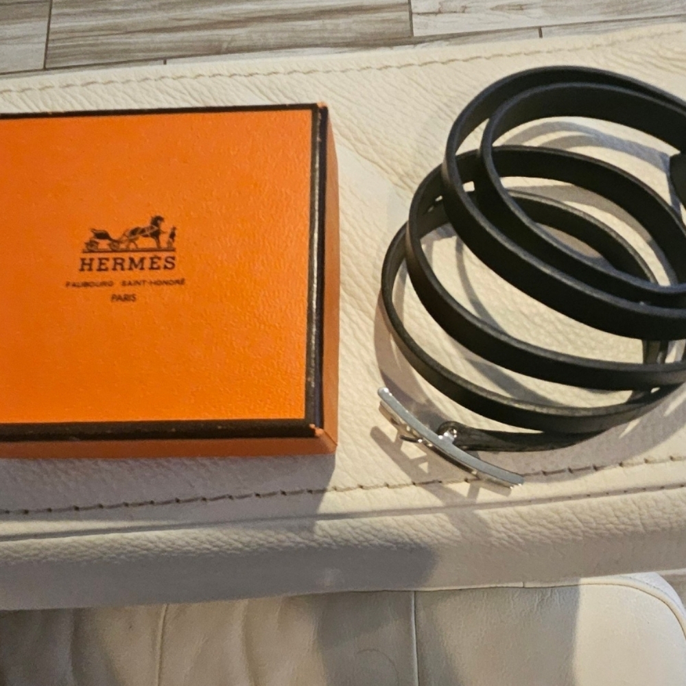 Hermes leather strap bracelets/ New 🥰